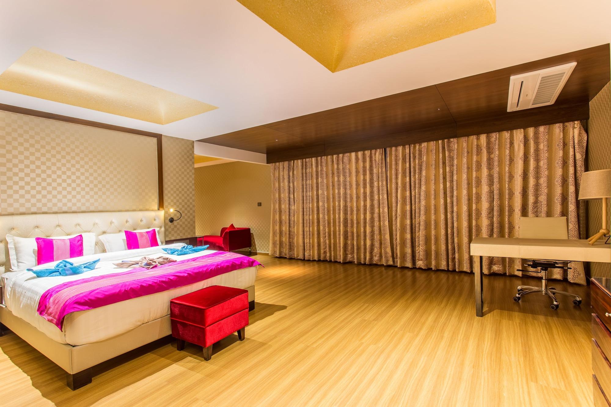 Hotel Abika Elite Ujjain Buitenkant foto